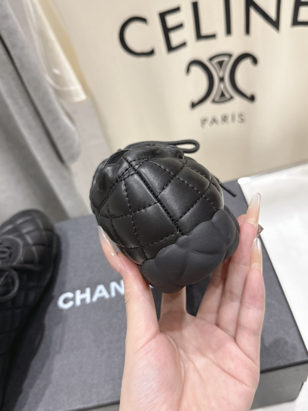 高版本出厂 Chanel*香奈儿 小香F015 2026ss秋冬新款菱格熊猫鞋休闲运动鞋饼干鞋阿甘鞋 顶级版本~原版 高版本出厂 Chanel*香奈儿 小香F015 2026ss秋冬新款菱格熊猫鞋休闲运动鞋饼干鞋阿甘鞋 顶级版本~原版