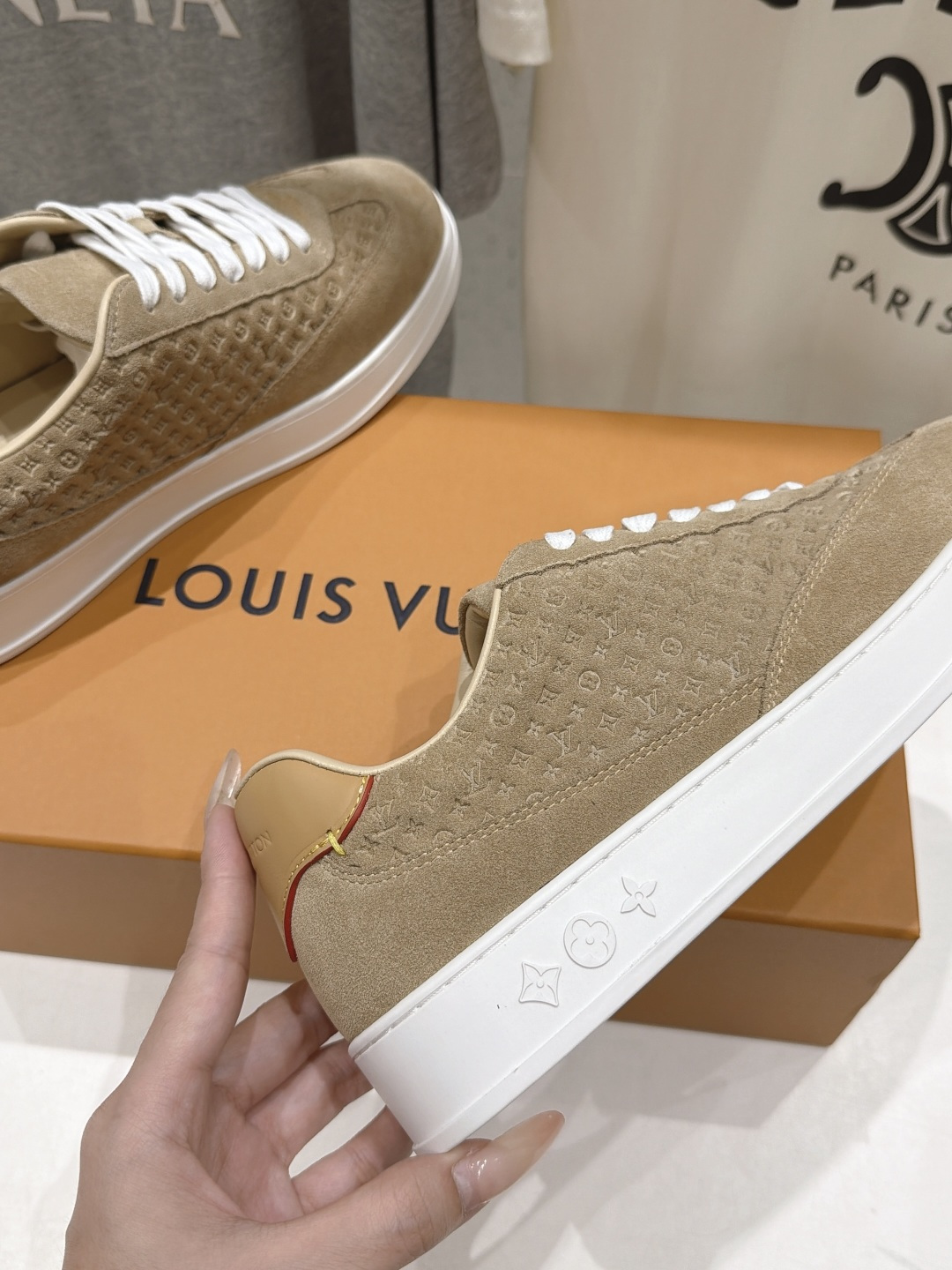高版本出厂 只有男码 LOUIS VUITTON~LV路易威登F048 L家驴牌最新款男士系列厚底运动休闲鞋 原版购 高版本出厂 只有男码 LOUIS VUITTON~LV路易威登F048 L家驴牌最新款男士系列厚底运动休闲鞋 原版购