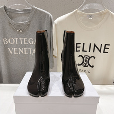高版本出厂 Maison Margiela MM6马吉拉F020 26ss秋冬季新品分趾靴粗跟短靴 MM6这款分趾短 高版本出厂 Maison Margiela MM6马吉拉F020 26ss秋冬季新品分趾靴粗跟短靴 MM6这款分趾短