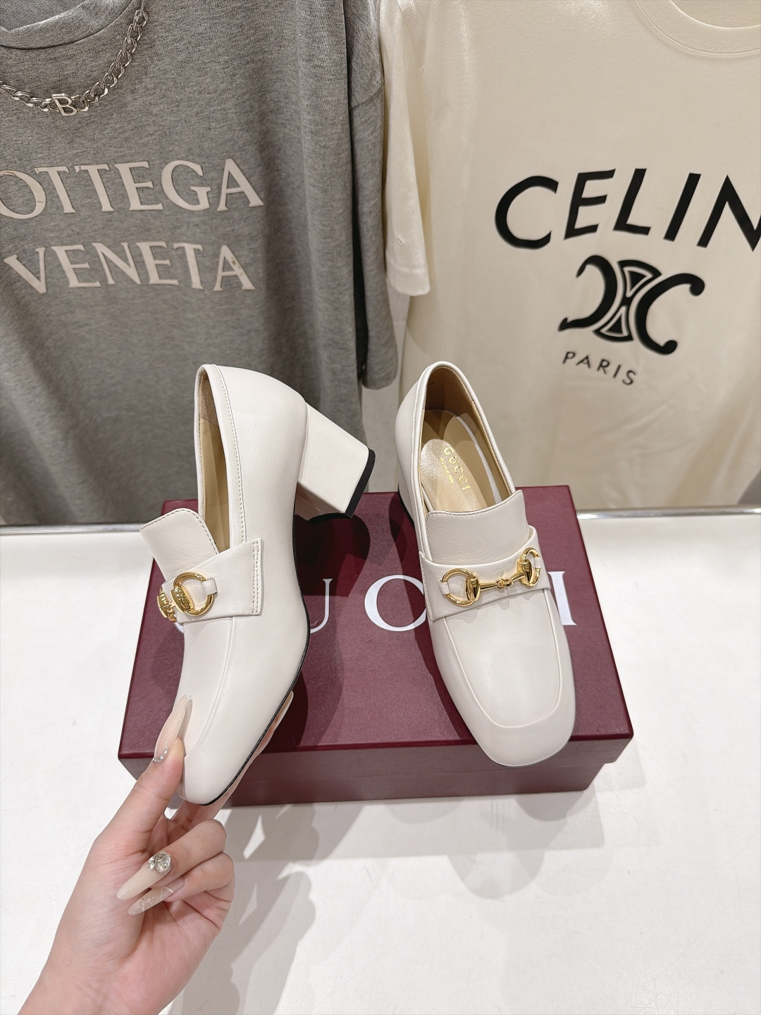 高版本出厂 Gucci 古驰F045 G家26ss新款玛丽珍马衔扣浅口乐福鞋高跟鞋~走秀款,专柜卖爆了 标志性马衔 高版本出厂 Gucci 古驰F045 G家26ss新款玛丽珍马衔扣浅口乐福鞋高跟鞋~走秀款,专柜卖爆了 标志性马衔
