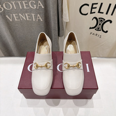 高版本出厂 Gucci 古驰F045 G家26ss新款玛丽珍马衔扣浅口乐福鞋高跟鞋~走秀款,专柜卖爆了 标志性马衔 高版本出厂 Gucci 古驰F045 G家26ss新款玛丽珍马衔扣浅口乐福鞋高跟鞋~走秀款,专柜卖爆了 标志性马衔