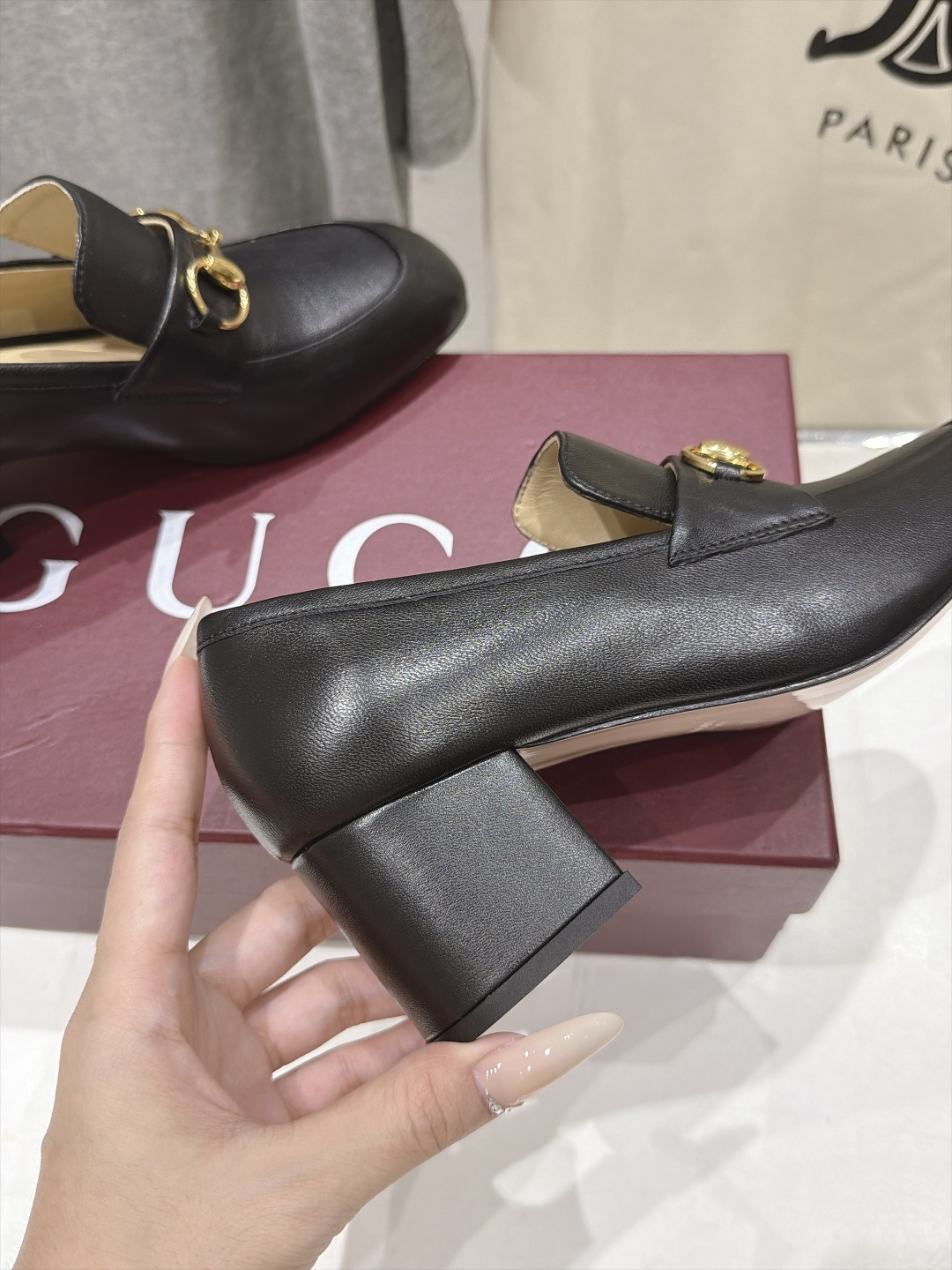 高版本出厂 Gucci 古驰F045 G家26ss新款玛丽珍马衔扣浅口乐福鞋高跟鞋~走秀款,专柜卖爆了 标志性马衔 高版本出厂 Gucci 古驰F045 G家26ss新款玛丽珍马衔扣浅口乐福鞋高跟鞋~走秀款,专柜卖爆了 标志性马衔