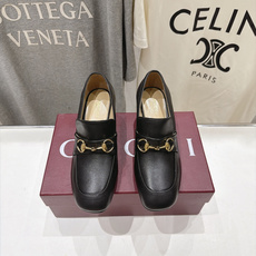 高版本出厂 Gucci 古驰F045 G家26ss新款玛丽珍马衔扣浅口乐福鞋高跟鞋~走秀款,专柜卖爆了 标志性马衔 高版本出厂 Gucci 古驰F045 G家26ss新款玛丽珍马衔扣浅口乐福鞋高跟鞋~走秀款,专柜卖爆了 标志性马衔