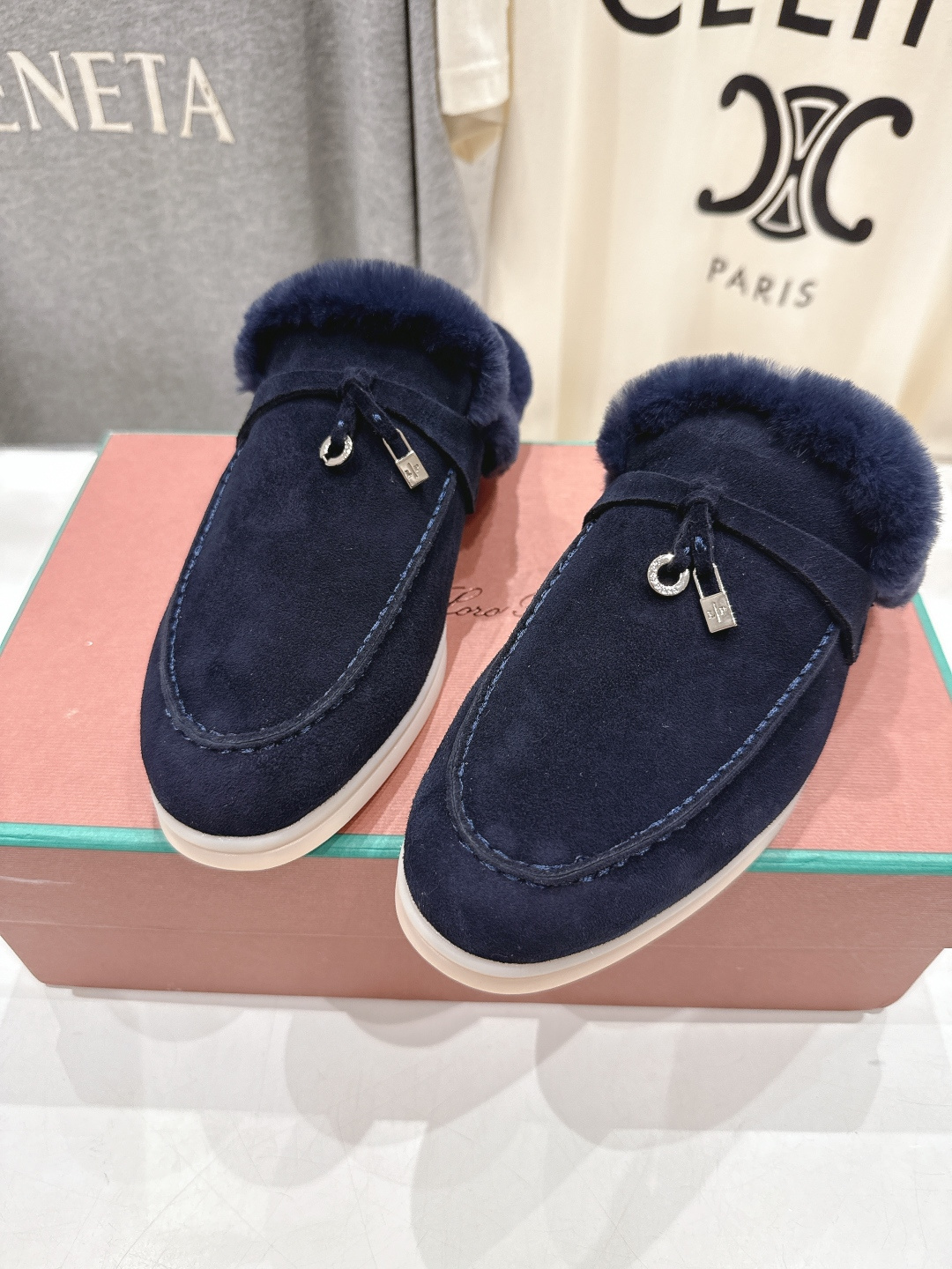 顶级出厂 升级版兔毛  男码+10   Loro Piana* LP🌾万年经典款乐福鞋 简约时尚 脚感超级舒适 一天可以