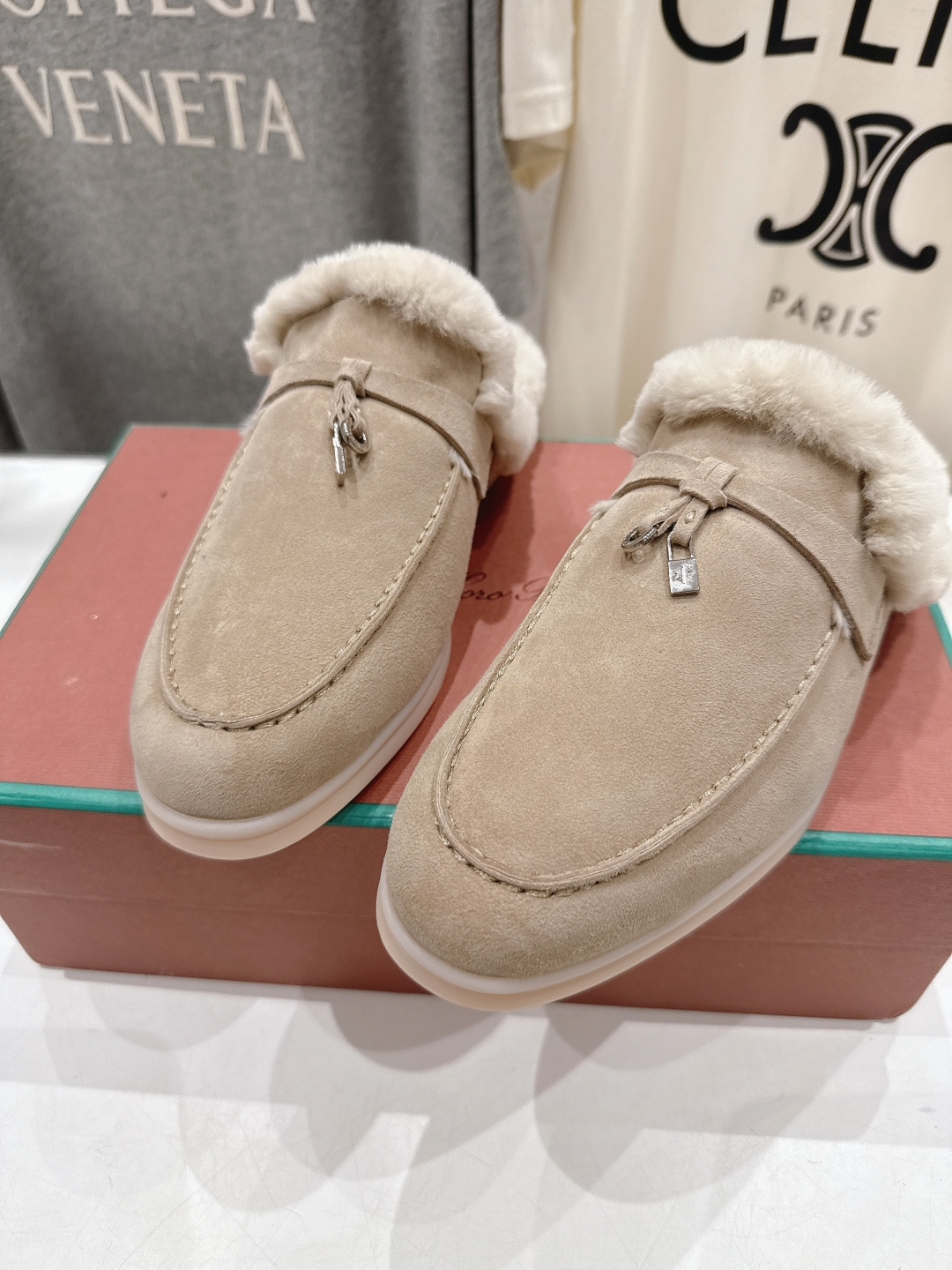 顶级出厂 升级版兔毛  男码+10   Loro Piana* LP🌾万年经典款乐福鞋 简约时尚 脚感超级舒适 一天可以