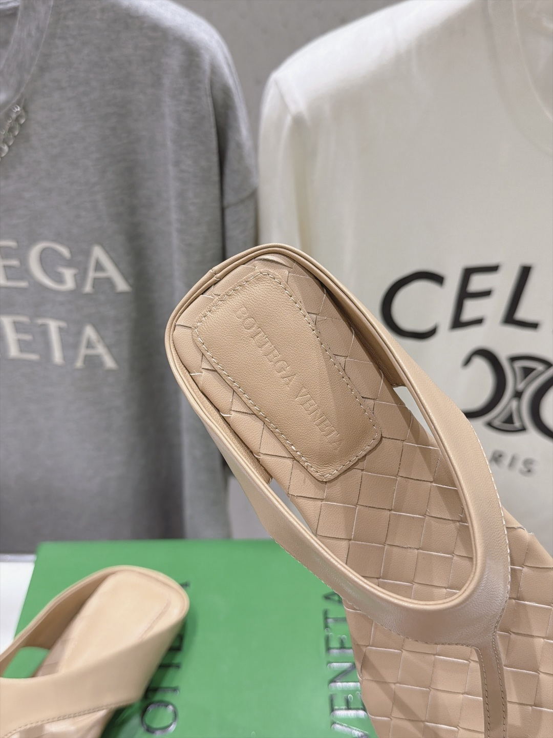 高版本出厂  Bottega Veneta/BV F065 2026ss夏季新款Parco Mule女士编织平底夹脚拖鞋