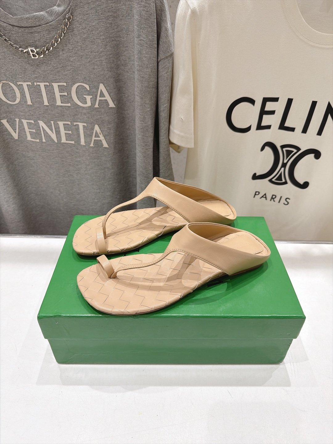高版本出厂  Bottega Veneta/BV F065 2026ss夏季新款Parco Mule女士编织平底夹脚拖鞋
