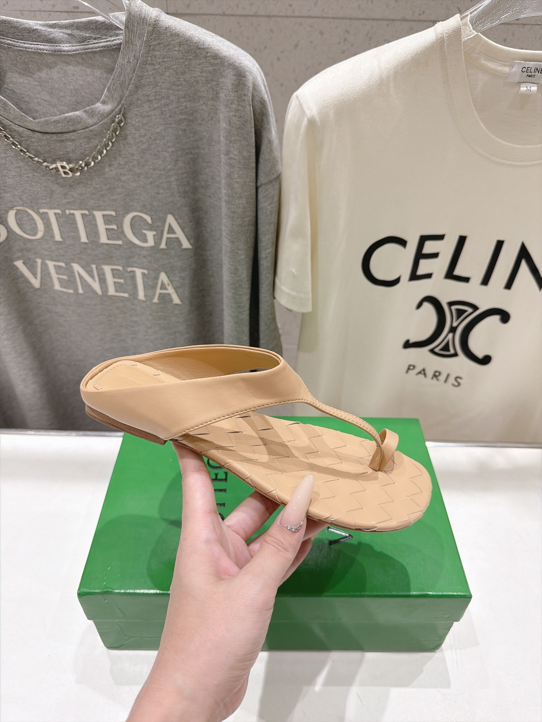 高版本出厂  Bottega Veneta/BV F065 2026ss夏季新款Parco Mule女士编织平底夹脚拖鞋