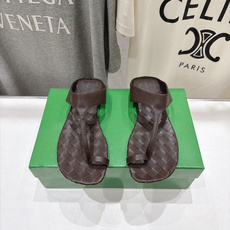 高版本出厂 Bottega Veneta/BV F065 2026ss夏季新款Parco Mule女士编织平底夹脚拖鞋 高版本出厂 Bottega Veneta/BV F065 2026ss夏季新款Parco Mule女士编织平底夹脚拖鞋