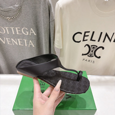 高版本出厂 Bottega Veneta/BV F065 2026ss夏季新款Parco Mule女士编织平底夹脚拖鞋 高版本出厂 Bottega Veneta/BV F065 2026ss夏季新款Parco Mule女士编织平底夹脚拖鞋