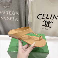高版本出厂 Bottega Veneta/BV F065 2026ss夏季新款Parco Mule女士编织平底夹脚拖鞋 高版本出厂 Bottega Veneta/BV F065 2026ss夏季新款Parco Mule女士编织平底夹脚拖鞋