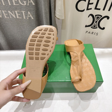 高版本出厂 Bottega Veneta/BV F065 2026ss夏季新款Parco Mule女士编织平底夹脚拖鞋 高版本出厂 Bottega Veneta/BV F065 2026ss夏季新款Parco Mule女士编织平底夹脚拖鞋