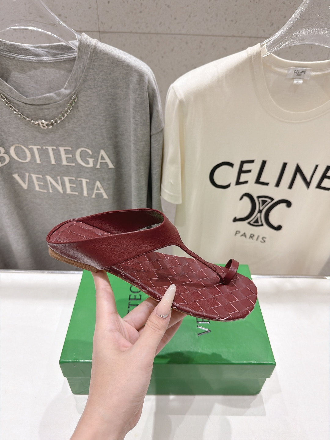 高版本出厂 Bottega Veneta/BV F065 2026ss夏季新款Parco Mule女士编织平底夹脚拖鞋 高版本出厂 Bottega Veneta/BV F065 2026ss夏季新款Parco Mule女士编织平底夹脚拖鞋