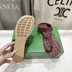 高版本出厂 Bottega Veneta/BV F065 2026ss夏季新款Parco Mule女士编织平底夹脚拖鞋 高版本出厂 Bottega Veneta/BV F065 2026ss夏季新款Parco Mule女士编织平底夹脚拖鞋