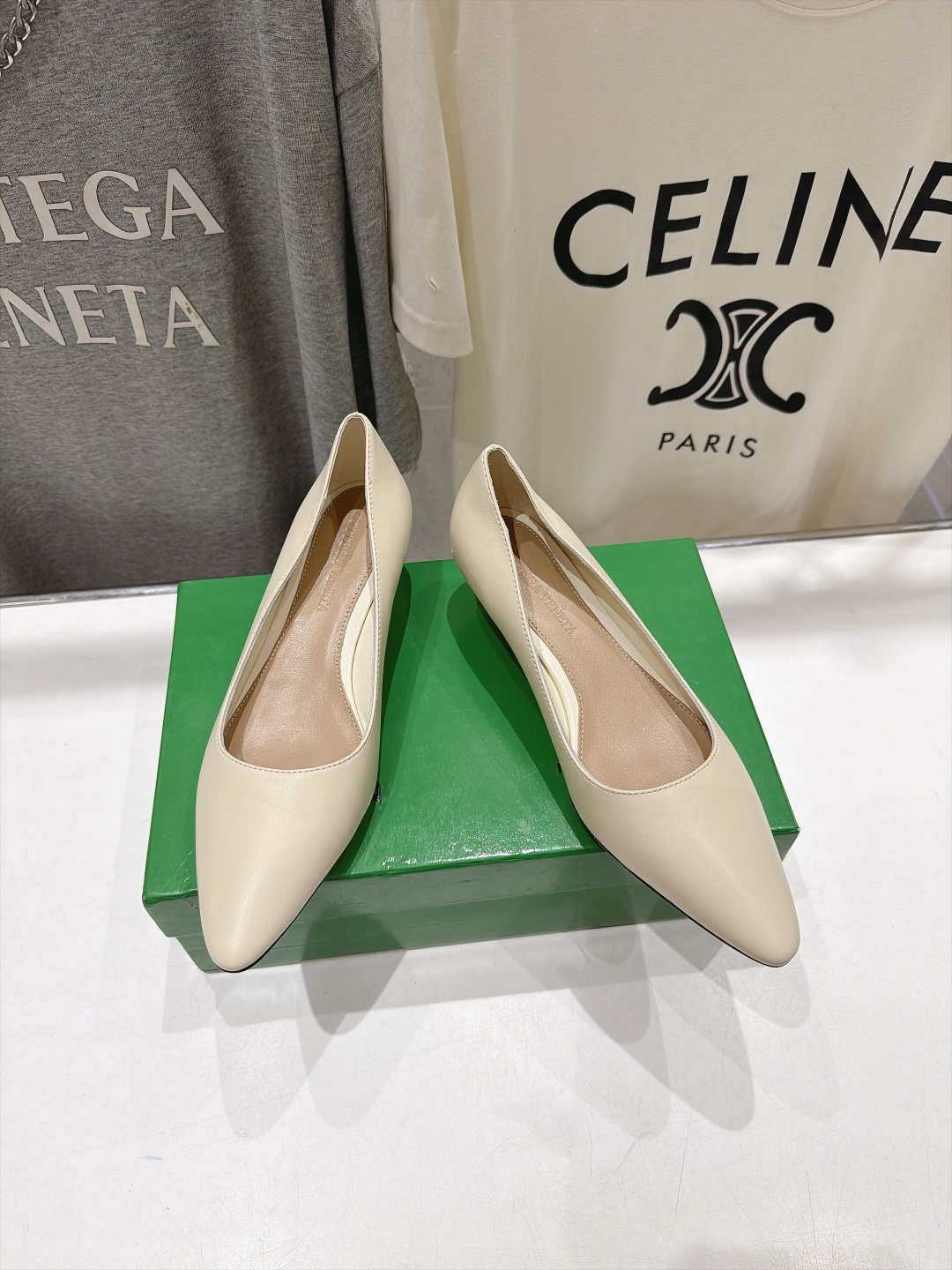 高版本出厂  Bottega Veneta/BV F065 2026ss秋冬新款Parco Mule女士玛丽珍仙女风高跟