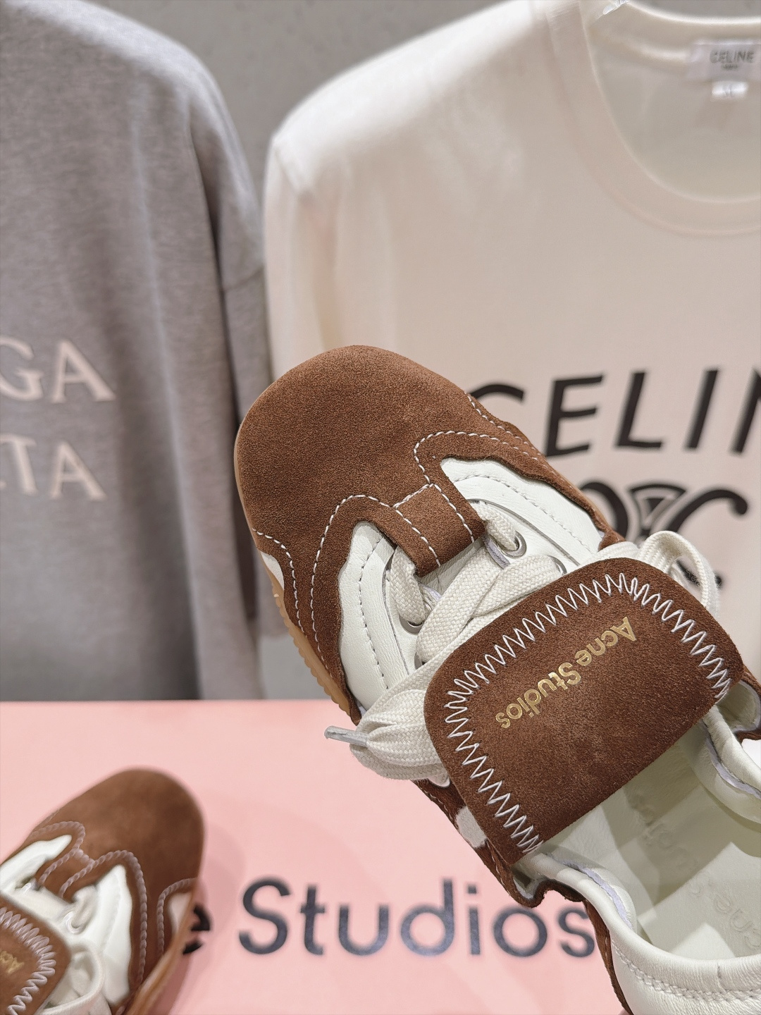 高版本出厂 Acne Studio F053 26ss新款平底慵懒风休闲鞋芭蕾舞鞋 【市场顶级版本】 自带松弛复古文 高版本出厂 Acne Studio F053 26ss新款平底慵懒风休闲鞋芭蕾舞鞋 【市场顶级版本】 自带松弛复古文