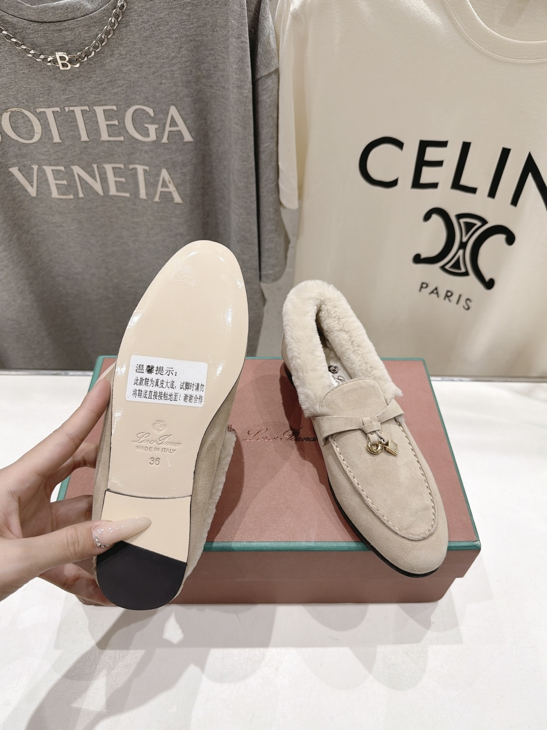 顶级出厂  升级兔毛  男码+10   Loro Piana* LP🌾诺悠翩雅‖2026ss专柜同步冬季新款毛毛鞋平底鞋