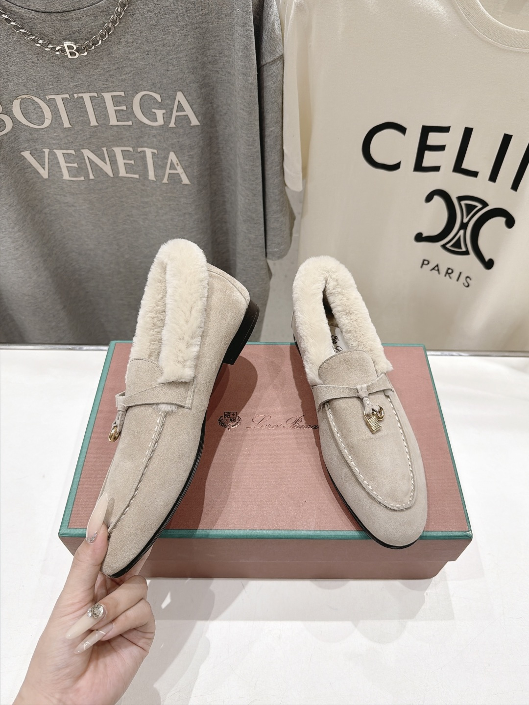 顶级出厂  升级兔毛  男码+10   Loro Piana* LP🌾诺悠翩雅‖2026ss专柜同步冬季新款毛毛鞋平底鞋