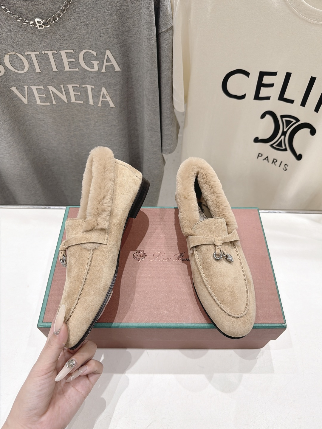 顶级出厂  升级兔毛  男码+10   Loro Piana* LP🌾诺悠翩雅‖2026ss专柜同步冬季新款毛毛鞋平底鞋
