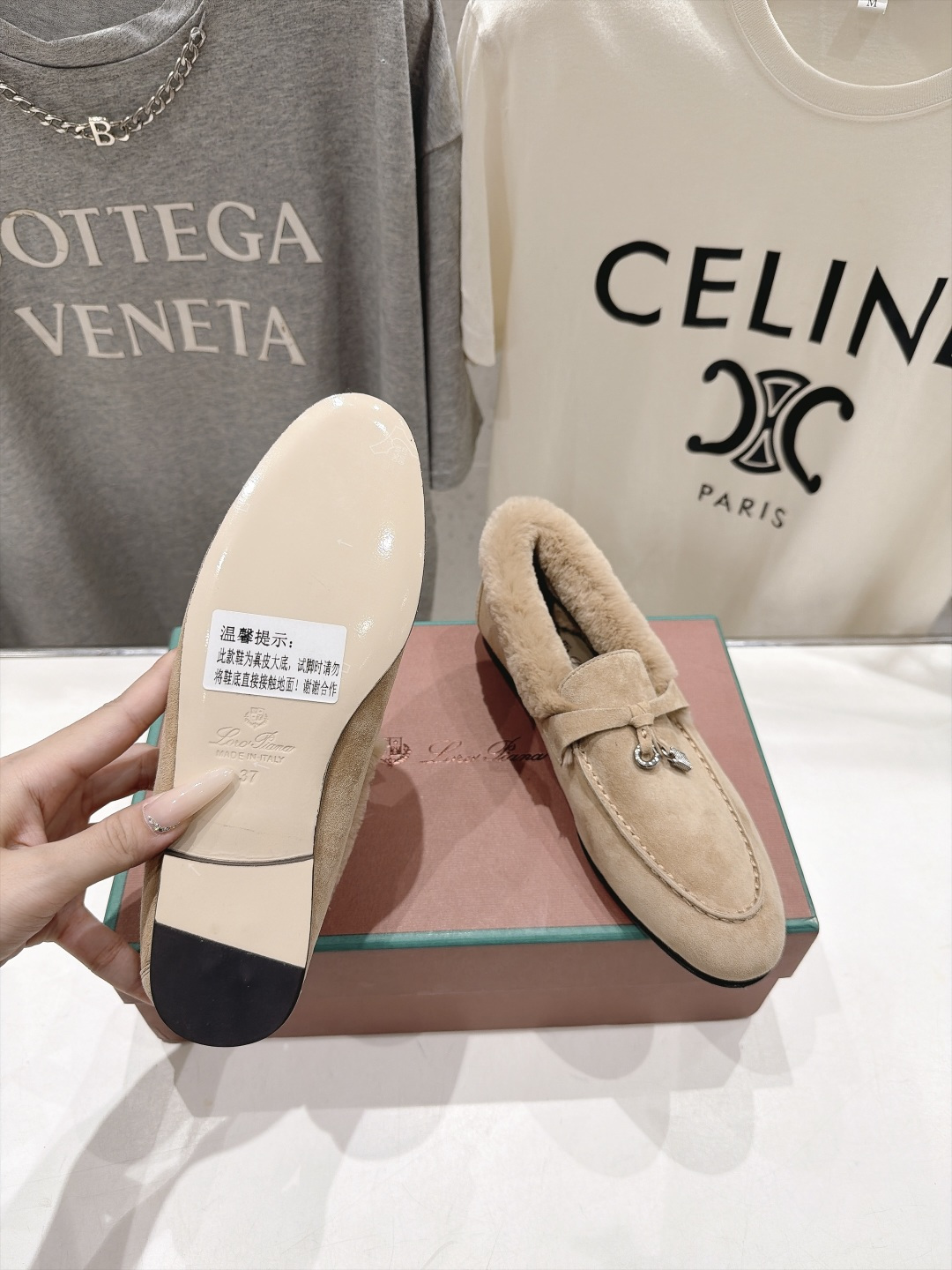 顶级出厂  升级兔毛  男码+10   Loro Piana* LP🌾诺悠翩雅‖2026ss专柜同步冬季新款毛毛鞋平底鞋