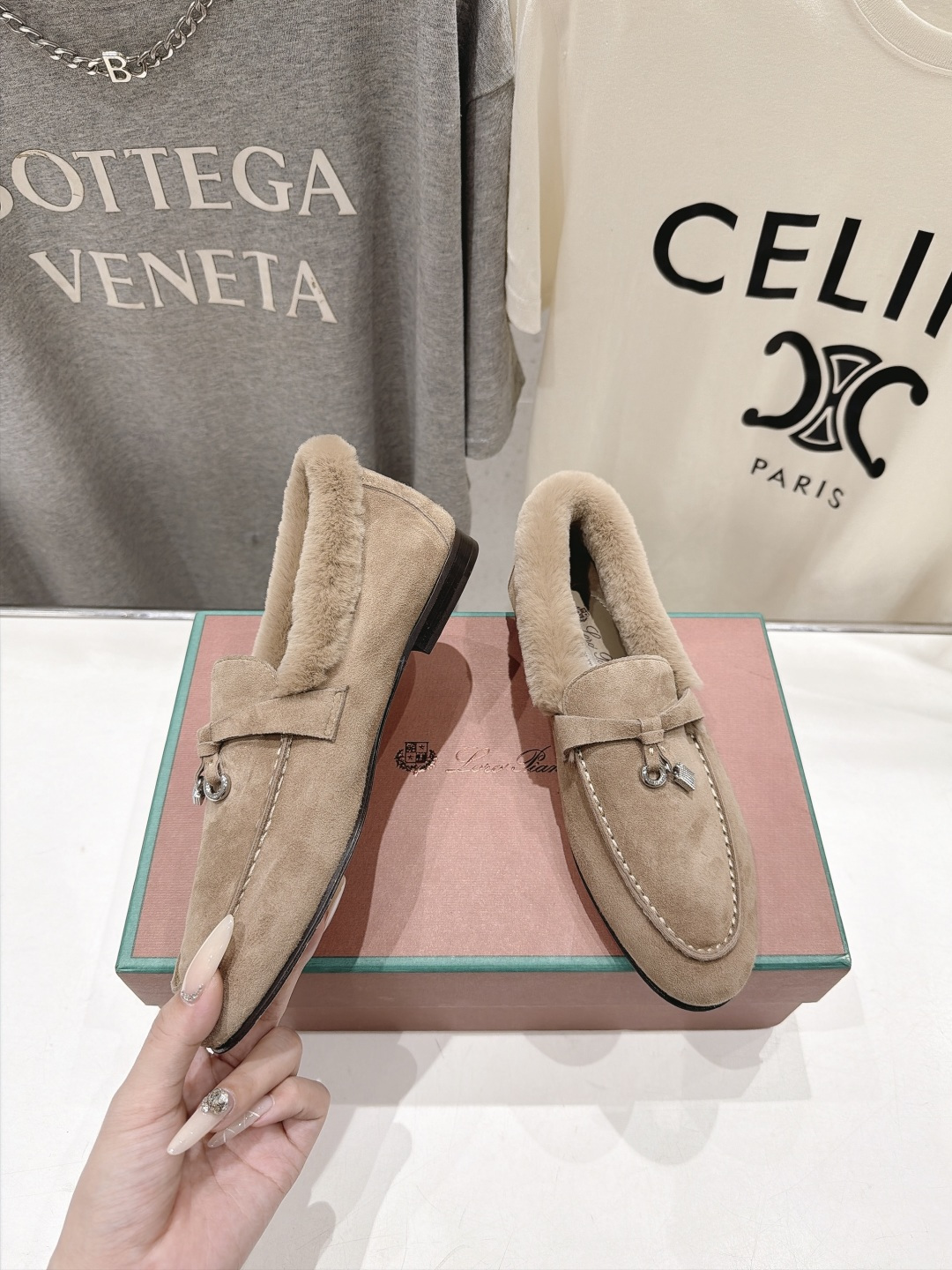 顶级出厂  升级兔毛  男码+10   Loro Piana* LP🌾诺悠翩雅‖2026ss专柜同步冬季新款毛毛鞋平底鞋