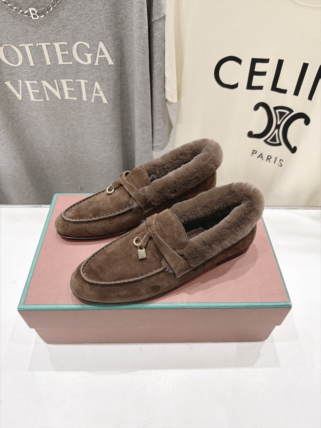 顶级出厂  升级兔毛  男码+10   Loro Piana* LP🌾诺悠翩雅‖2026ss专柜同步冬季新款毛毛鞋平底鞋