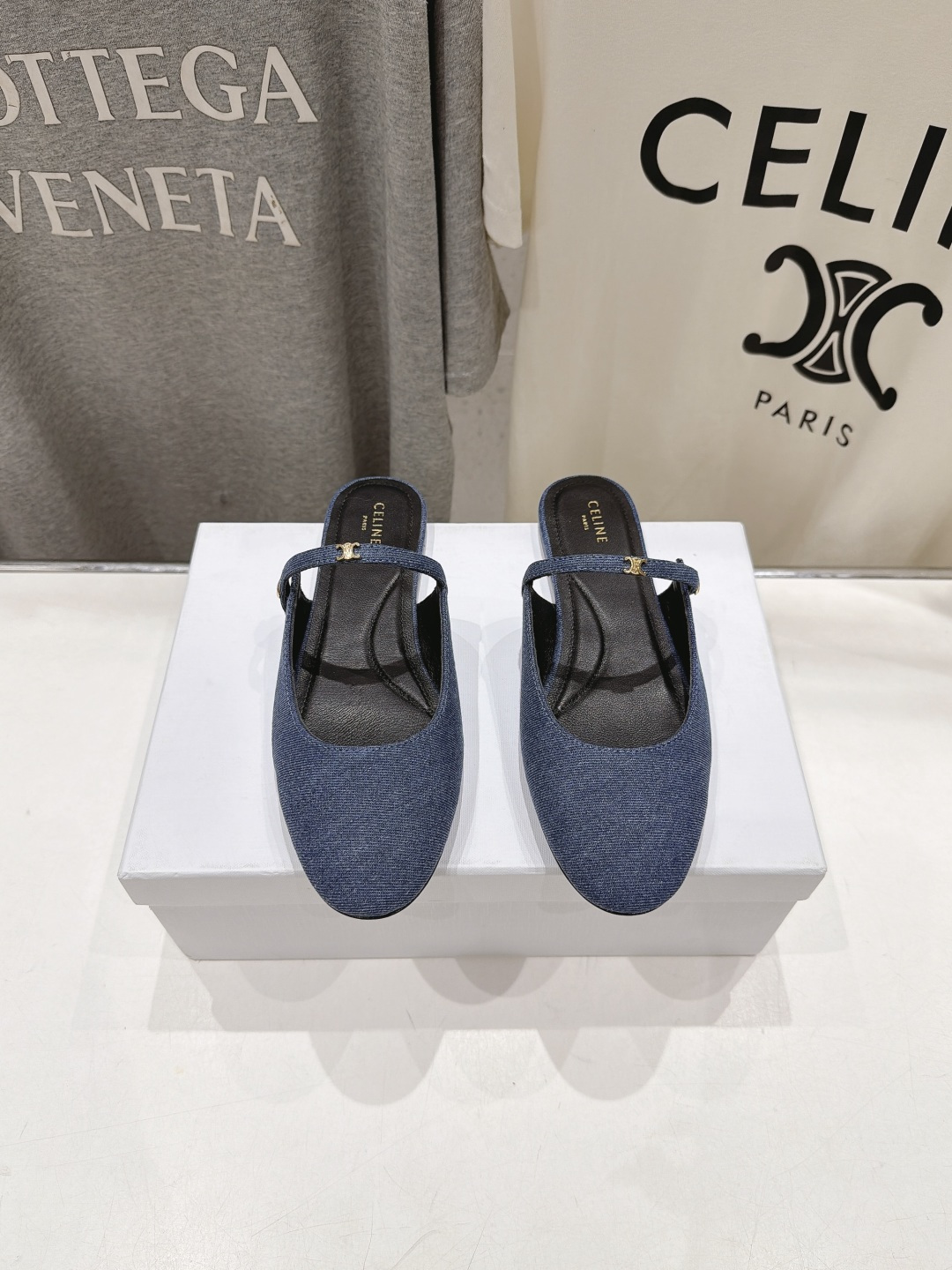高版本出厂 CELINE*赛琳F025 2026ss思琳新款玛丽珍平底鞋乐福鞋半拖单鞋 网红爆款来袭!各大网红抢先体 高版本出厂 CELINE*赛琳F025 2026ss思琳新款玛丽珍平底鞋乐福鞋半拖单鞋 网红爆款来袭!各大网红抢先体