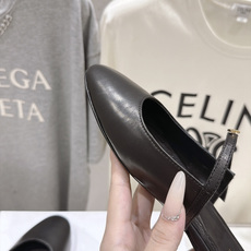 高版本出厂 CELINE*赛琳F025 2026ss思琳新款玛丽珍平底鞋乐福鞋半拖单鞋 网红爆款来袭!各大网红抢先体 高版本出厂 CELINE*赛琳F025 2026ss思琳新款玛丽珍平底鞋乐福鞋半拖单鞋 网红爆款来袭!各大网红抢先体