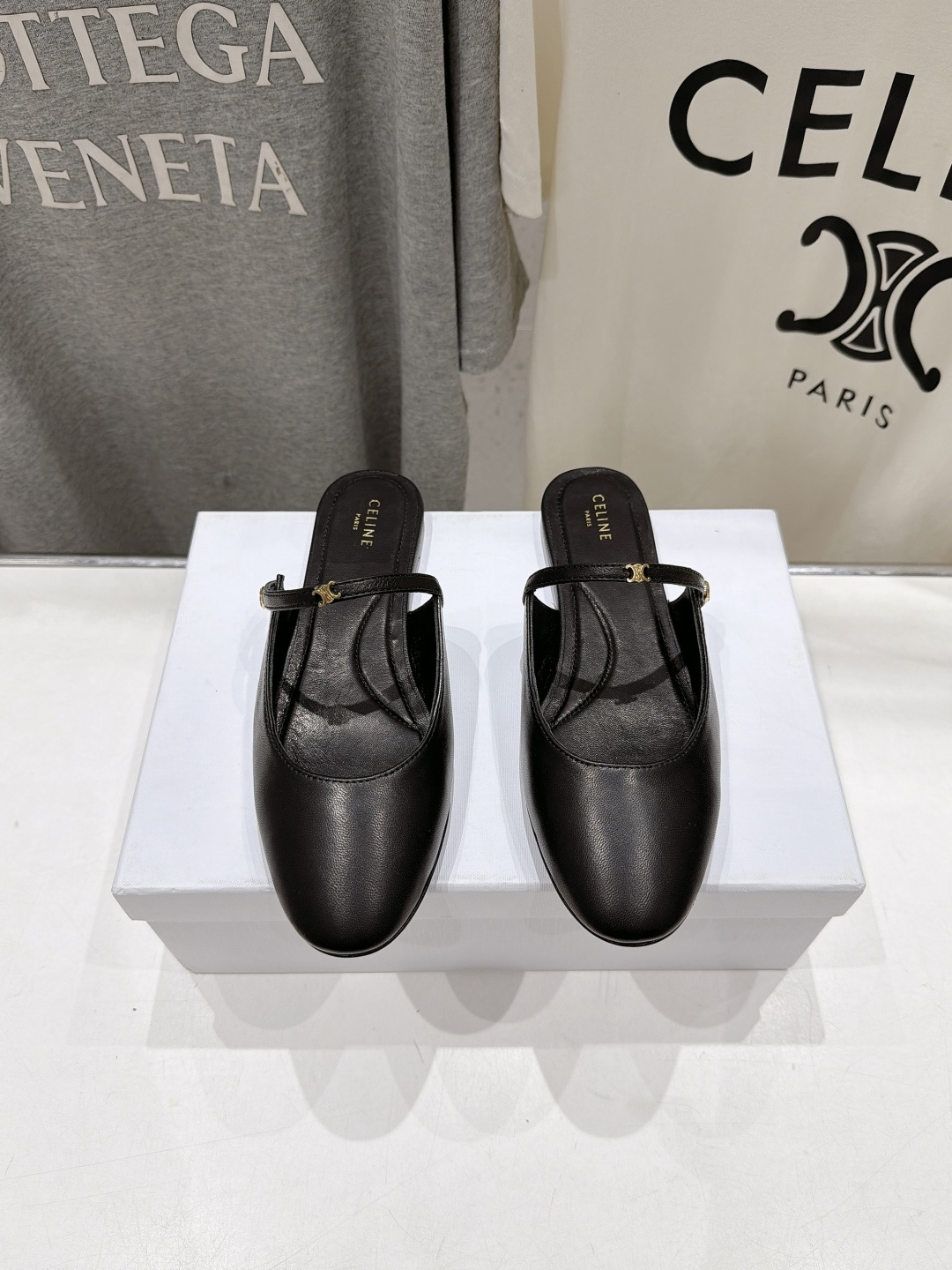 高版本出厂 CELINE*赛琳F025 2026ss思琳新款玛丽珍平底鞋乐福鞋半拖单鞋 网红爆款来袭!各大网红抢先体 高版本出厂 CELINE*赛琳F025 2026ss思琳新款玛丽珍平底鞋乐福鞋半拖单鞋 网红爆款来袭!各大网红抢先体