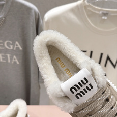 高版本出厂 MiuMiu/缪缪F027 2026ss秋冬新款系带厚底羊毛小白鞋运动休闲鞋毛毛鞋 这款系带运动休闲鞋 高版本出厂 MiuMiu/缪缪F027 2026ss秋冬新款系带厚底羊毛小白鞋运动休闲鞋毛毛鞋 这款系带运动休闲鞋