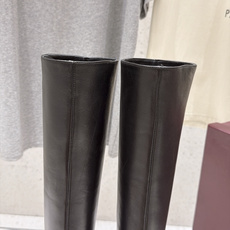 高版本出厂 Gucci古驰F045 G家26ss秋冬新款Bombshell系列尖头高跟长靴 复古轻奢王牌款 古驰尖头瘦瘦 高版本出厂 Gucci古驰F045 G家26ss秋冬新款Bombshell系列尖头高跟长靴 复古轻奢王牌款 古驰尖头瘦瘦