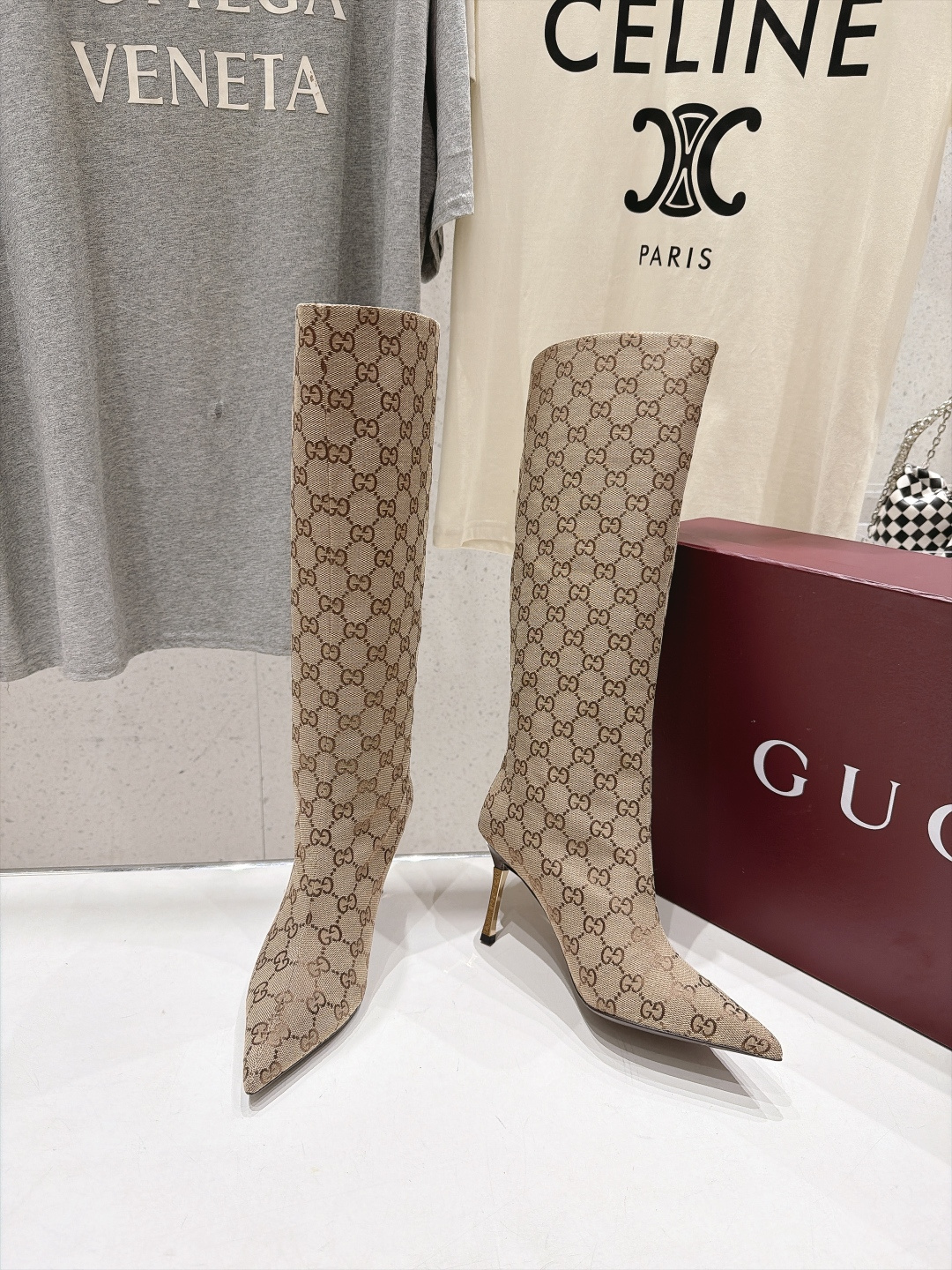 高版本出厂 Gucci古驰F045 G家26ss秋冬新款Bombshell系列尖头高跟长靴 复古轻奢王牌款 古驰尖头瘦瘦 高版本出厂 Gucci古驰F045 G家26ss秋冬新款Bombshell系列尖头高跟长靴 复古轻奢王牌款 古驰尖头瘦瘦