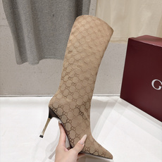 高版本出厂 Gucci古驰F045 G家26ss秋冬新款Bombshell系列尖头高跟长靴 复古轻奢王牌款 古驰尖头瘦瘦 高版本出厂 Gucci古驰F045 G家26ss秋冬新款Bombshell系列尖头高跟长靴 复古轻奢王牌款 古驰尖头瘦瘦