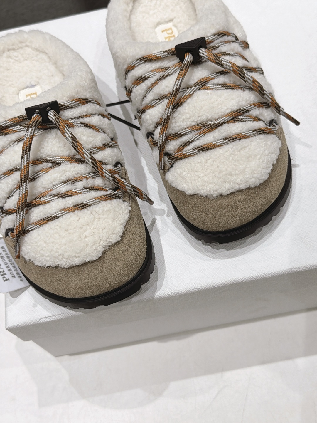 Prada Slides
