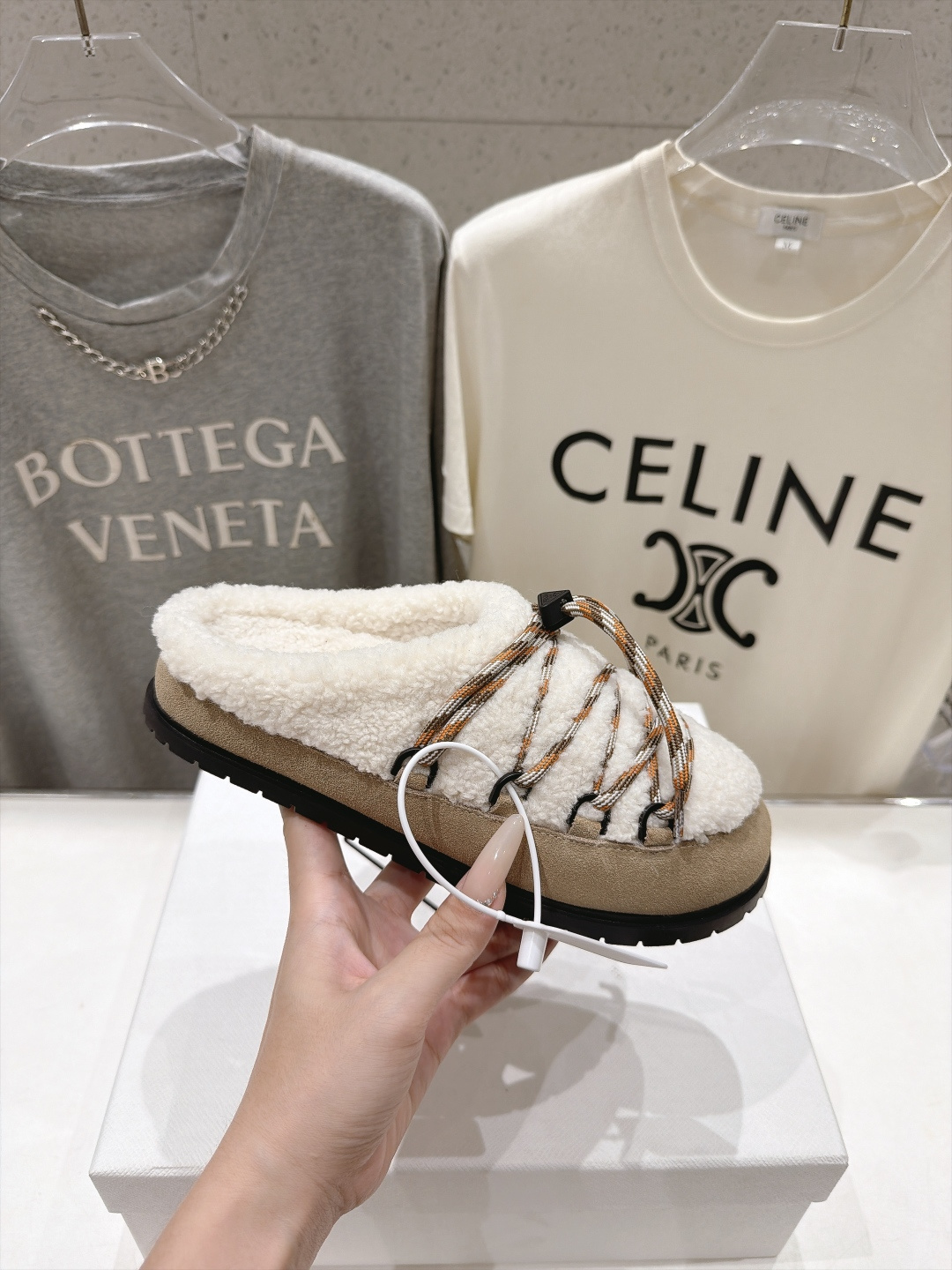 Prada Slides