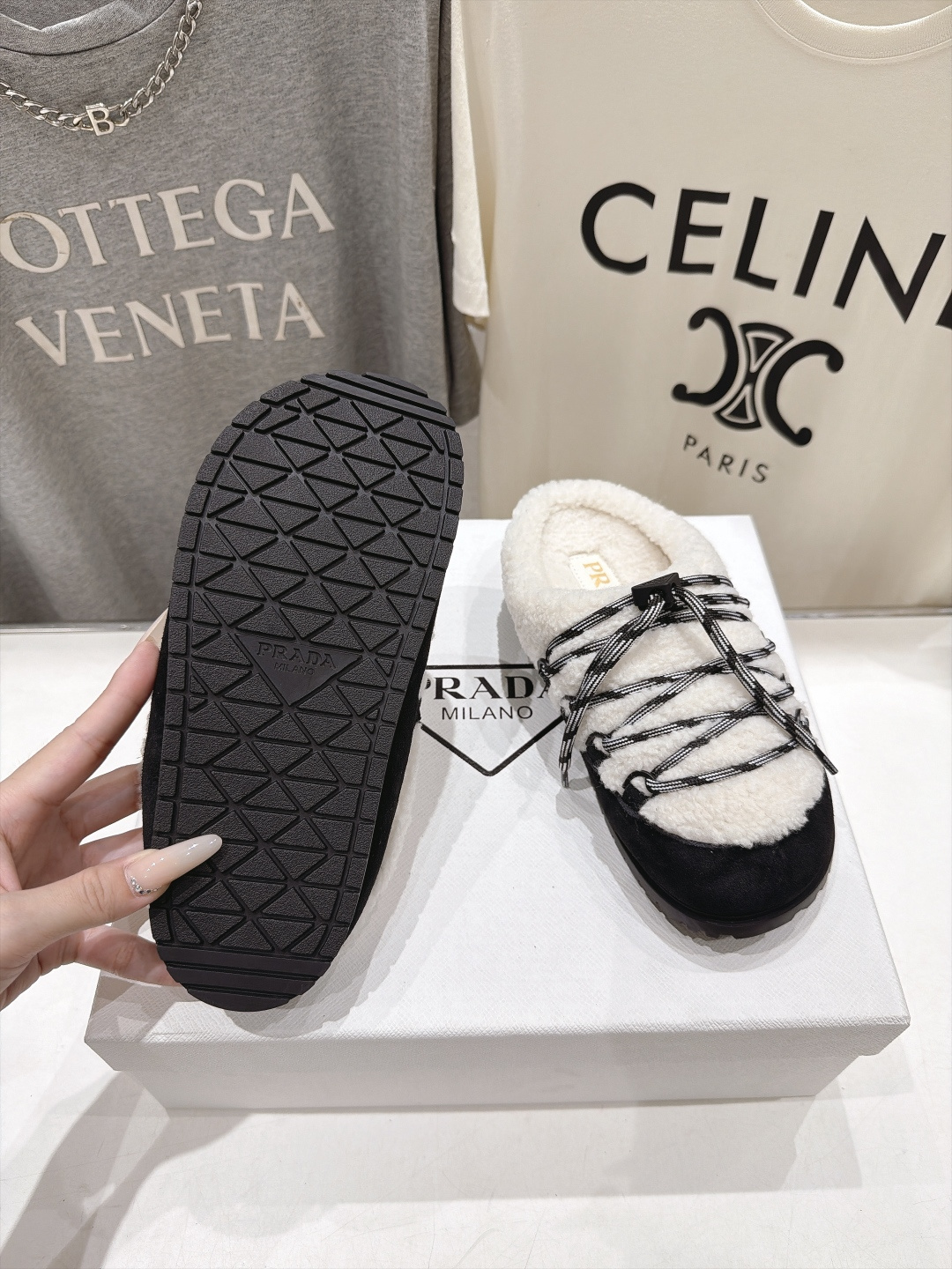 Prada Slides