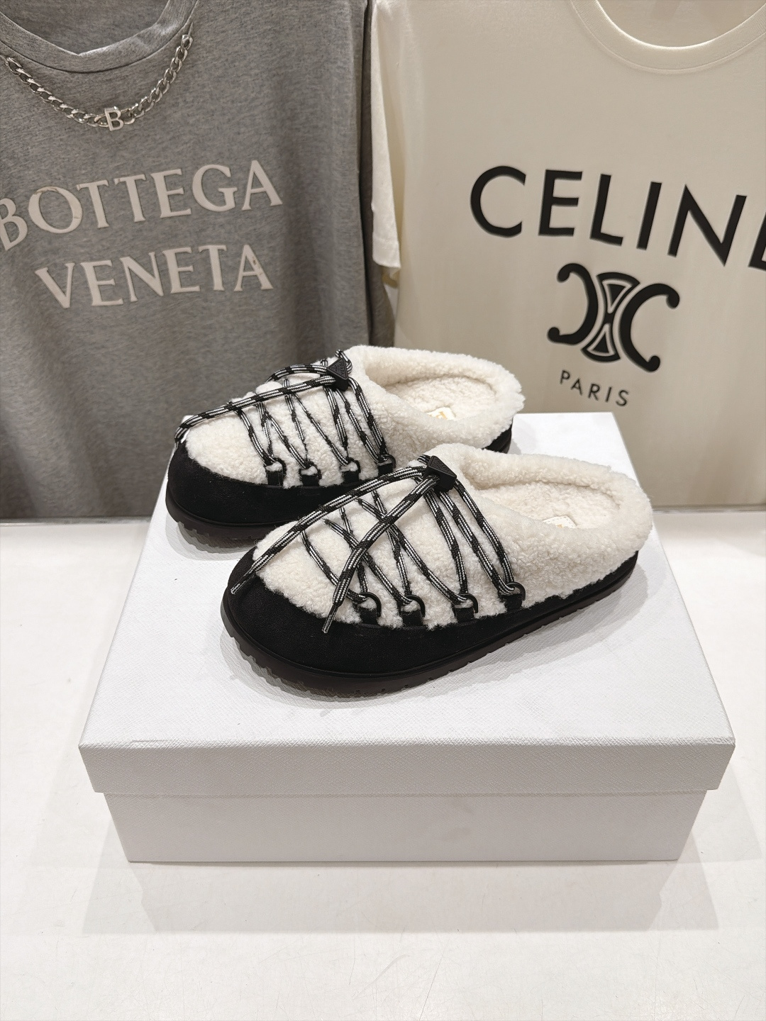 Prada Slides