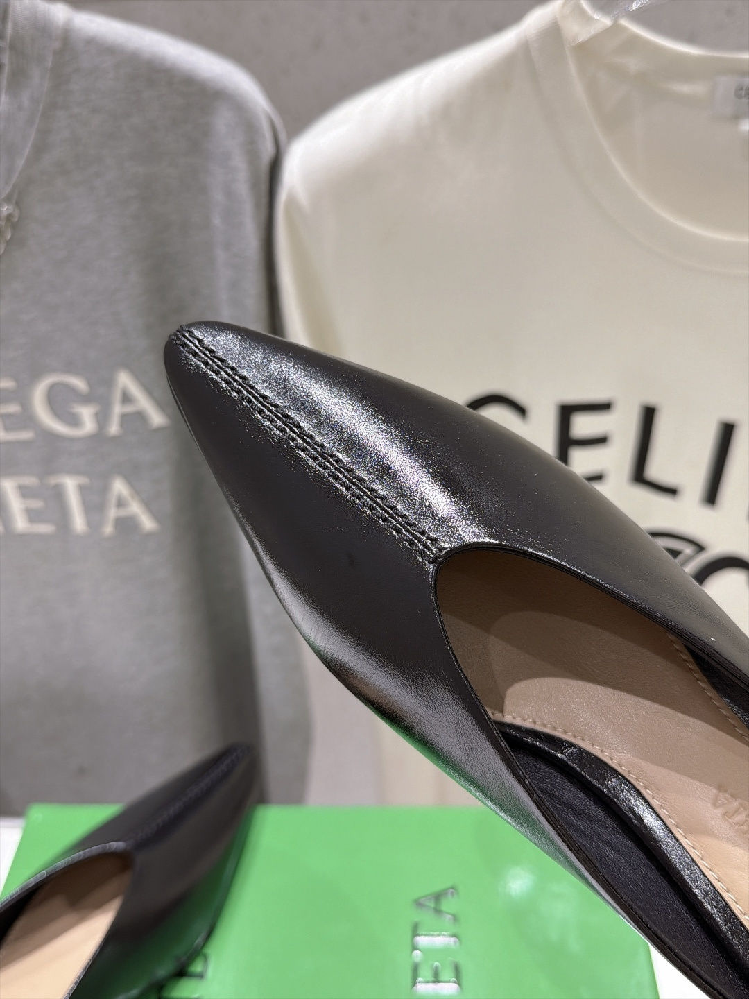 高版本出厂  Bottega Veneta/BV F065 2026ss秋冬新款Parco Mule女士玛丽珍仙女风高跟
