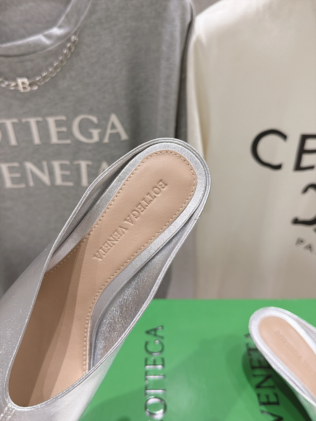高版本出厂  Bottega Veneta/BV F065 2026ss秋冬新款Parco Mule女士玛丽珍仙女风高跟