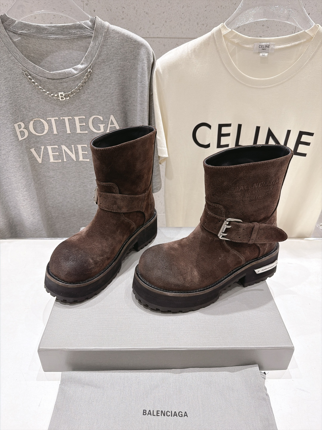 高版本出厂  男码+30   BALENCIAG*巴黎世家F046 2026ss秋冬新款情侣款毒液靴机车靴马丁靴短靴 最