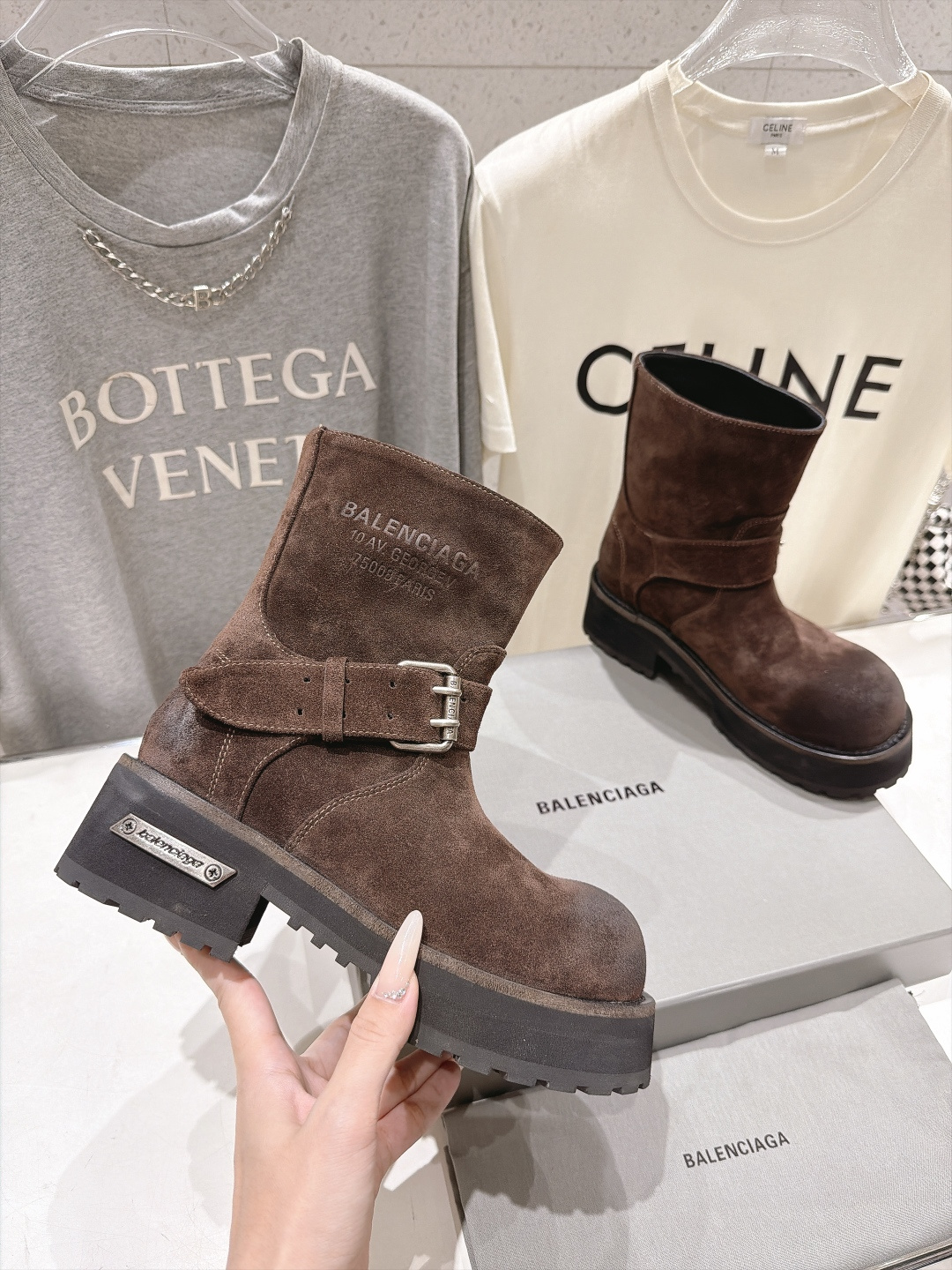 高版本出厂  男码+30   BALENCIAG*巴黎世家F046 2026ss秋冬新款情侣款毒液靴机车靴马丁靴短靴 最