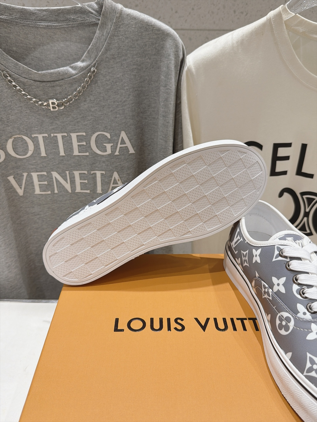 高版本出厂    LOUIS VUITTON～LV路易威登F048 L家驴牌男士新款系列厚底运动休闲鞋 原版购入开发、做