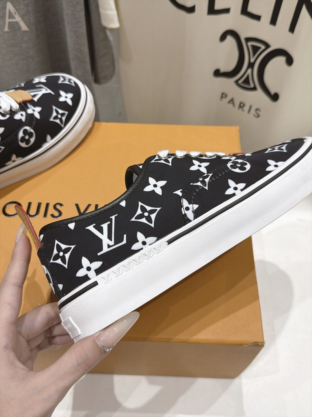 高版本出厂    LOUIS VUITTON～LV路易威登F048 L家驴牌男士新款系列厚底运动休闲鞋 原版购入开发、做