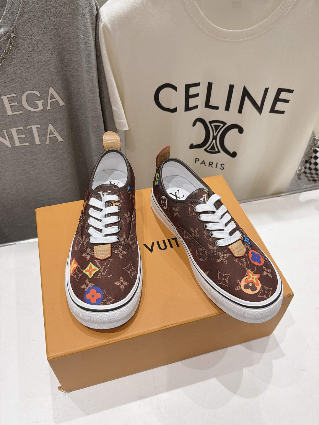 高版本出厂    LOUIS VUITTON～LV路易威登F048 L家驴牌男士新款系列厚底运动休闲鞋 原版购入开发、做