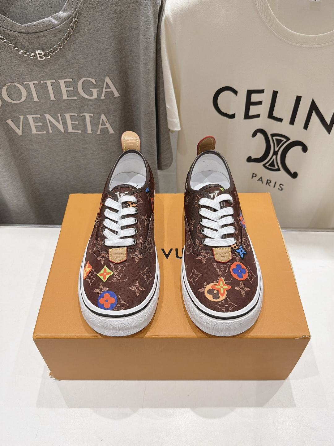 高版本出厂    LOUIS VUITTON～LV路易威登F048 L家驴牌男士新款系列厚底运动休闲鞋 原版购入开发、做