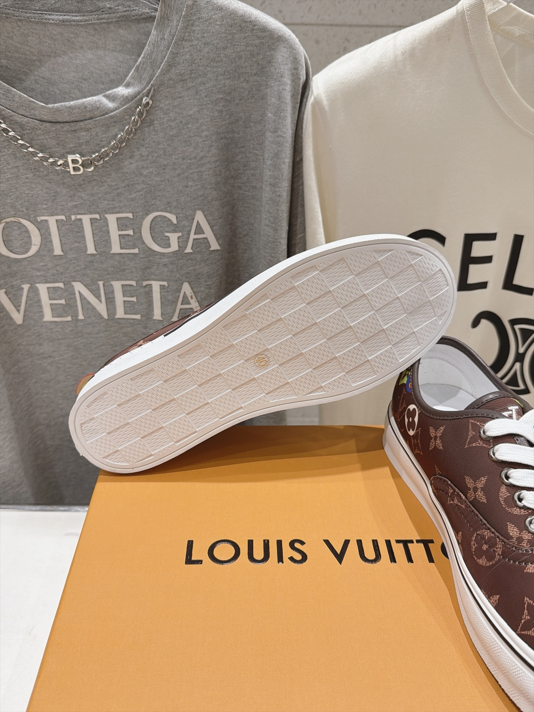 高版本出厂    LOUIS VUITTON～LV路易威登F048 L家驴牌男士新款系列厚底运动休闲鞋 原版购入开发、做