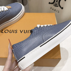 高版本出厂 皮面 LOUIS VUITTON~LV路易威登F048 L家驴牌男士新款系列厚底运动休闲鞋 原版购入开 高版本出厂 皮面 LOUIS VUITTON~LV路易威登F048 L家驴牌男士新款系列厚底运动休闲鞋 原版购入开