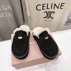 高版本出厂 MiuMiu 缪缪F027 2026ss秋冬🆕专柜新品厚底半包毛毛拖鞋半拖~ 帅气百搭,时尚感满满!上脚 高版本出厂 MiuMiu 缪缪F027 2026ss秋冬🆕专柜新品厚底半包毛毛拖鞋半拖~ 帅气百搭,时尚感满满!上脚