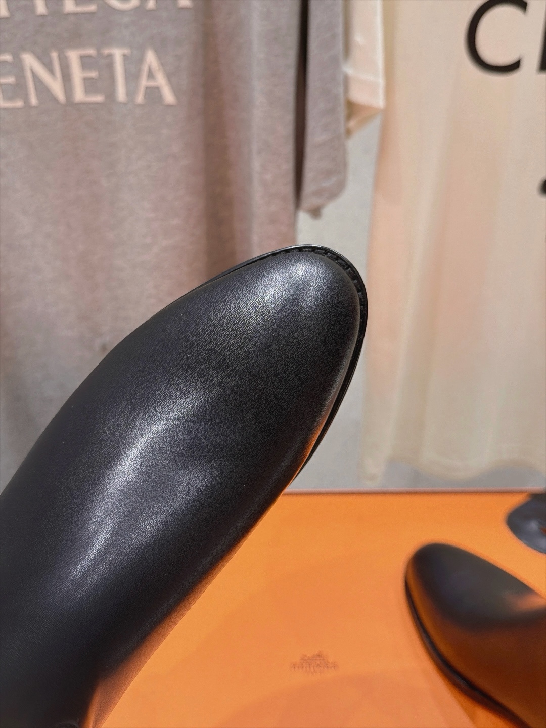 高版本出厂  Hermes 爱马仕F062  H家2026ss秋冬新款直筒靴过膝长靴  顶级品质~ 鞋型很好看，经典简约