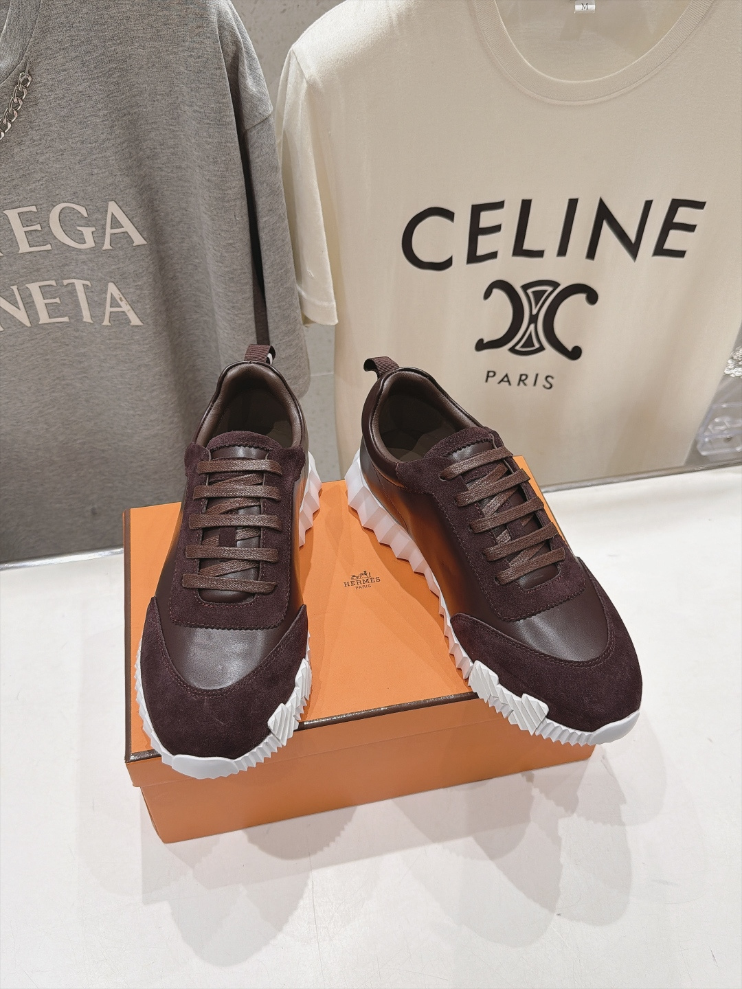 高版本出厂 男码+10 情侣款    Hermes/爱马仕F056 H家26ss新款情侣运动休闲鞋跑步鞋 经典运动风格+